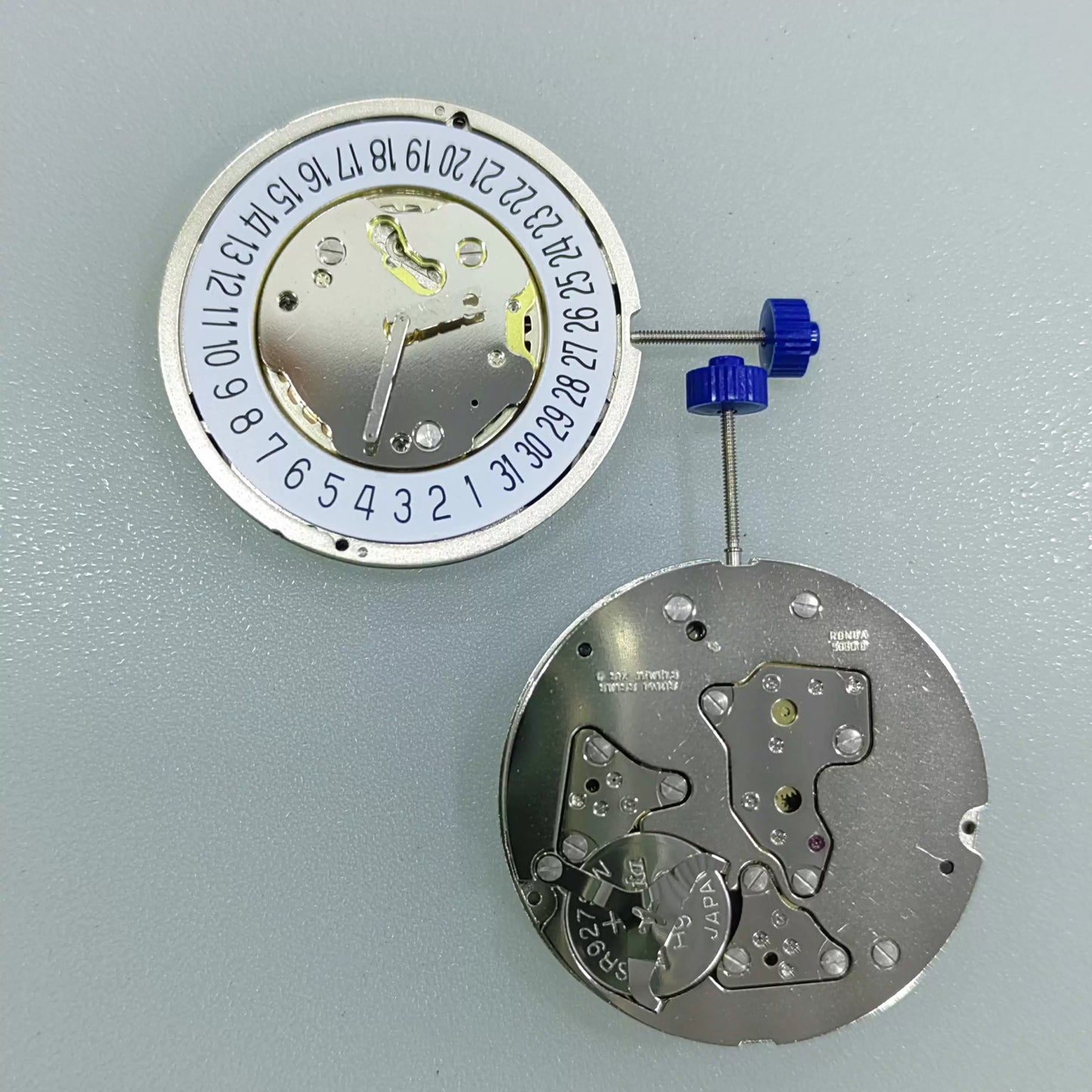 Swiss Part Ronda 5040.D quartz movement with date at 6, precise watch component for accurate timekeeping