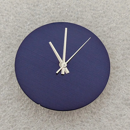 Solid Color No Date Vertical Striped Texture Watch dial with Hands for NH35/36