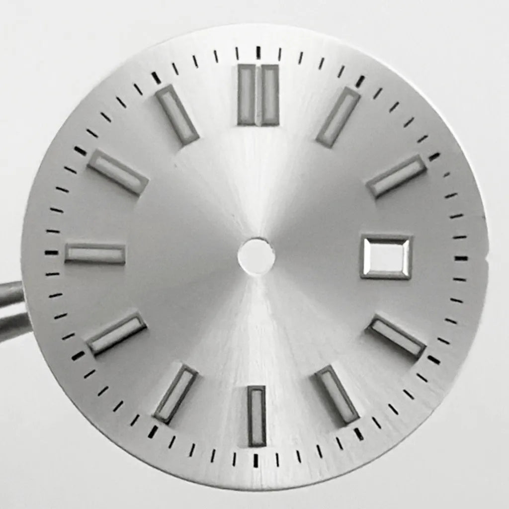 31MM Ladies Round Polished Fluted Bezel Sapphire Crystal Watch Case for NH05/06