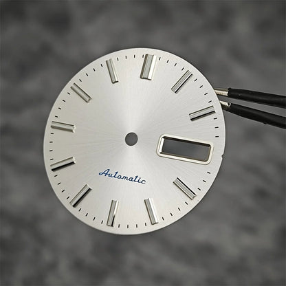 28.5mm Dial Green Luminous Watch Dial with Dual Calendar Window NH36A / 4R36