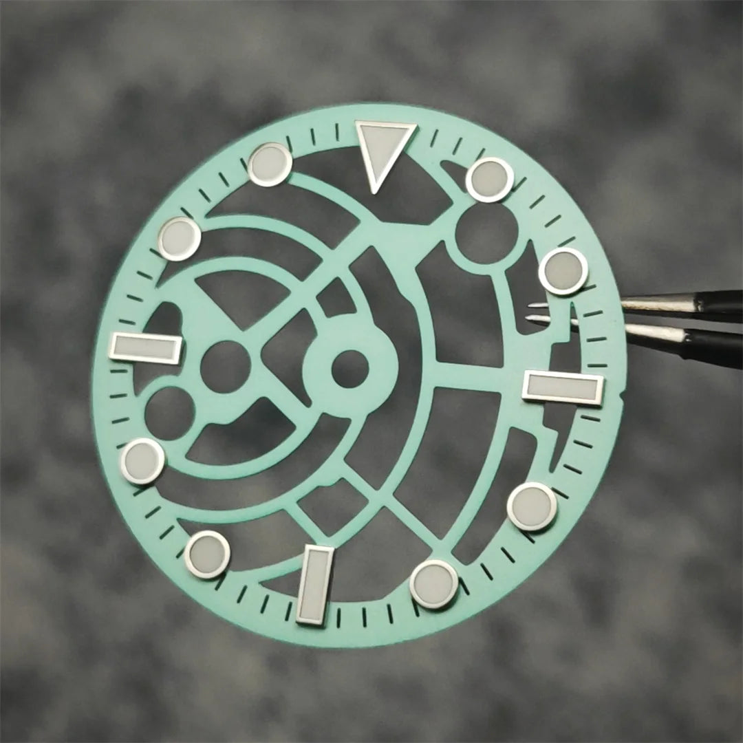 28.5mm Hollowed Surface with BGW9 Strong Luminou Watch Dial for NH36/NH35/NH70