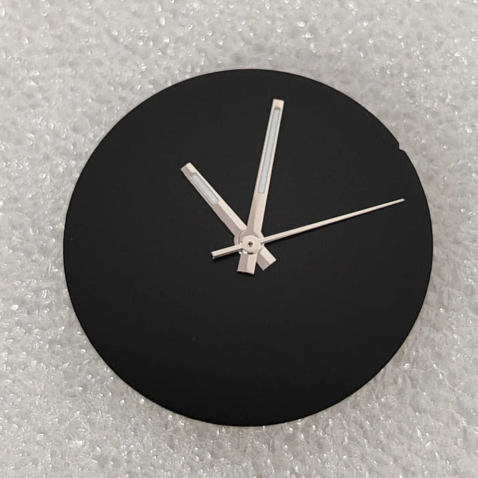 Solid Color No Date Vertical Striped Texture Watch dial with Hands for NH35/36
