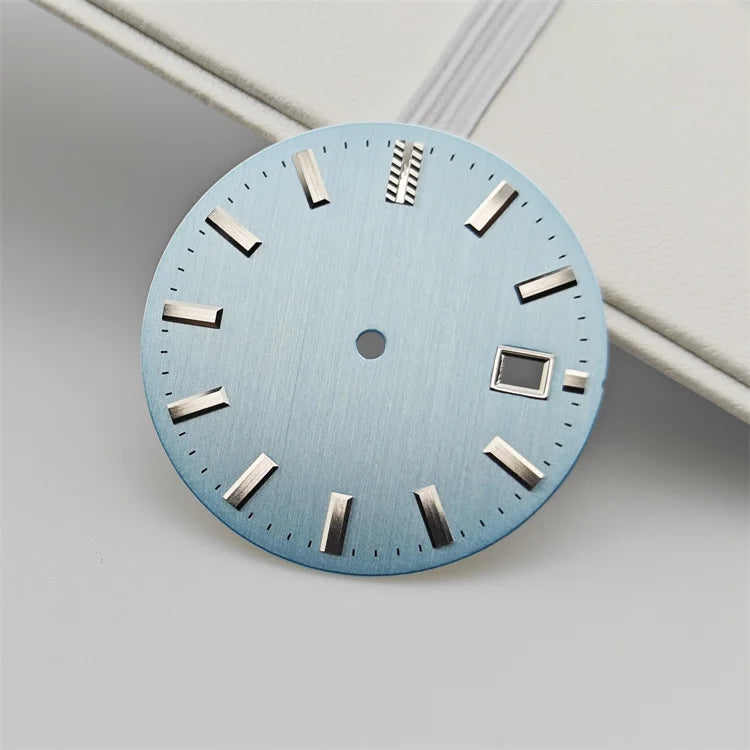 32.5mm Dial Vertical Line Texture Surface Single Calendar Date No Lume for NH35