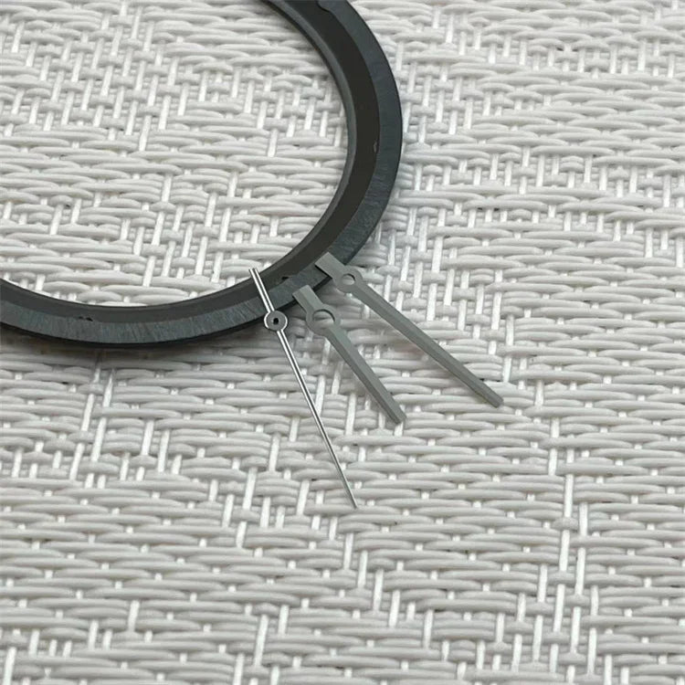 28.5mm Watch Dial / Hands Diamond Inlaid Shell of Pearl Surface for NH35 NH36