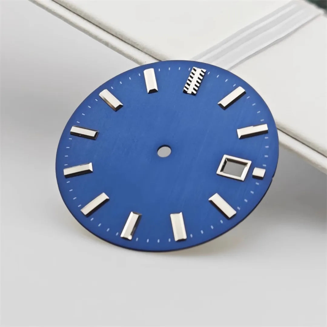 32.5mm Dial Vertical Line Texture Surface Single Calendar Date No Lume for NH35