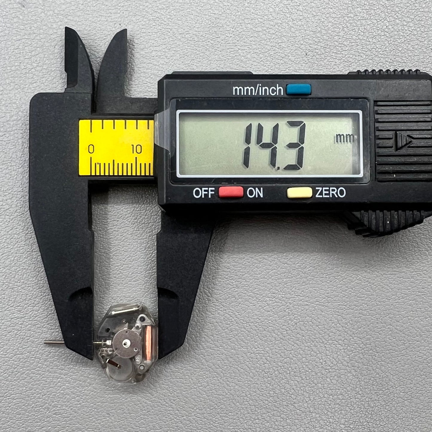 3 PIECES Z618 Quartz Movement 3 Hands