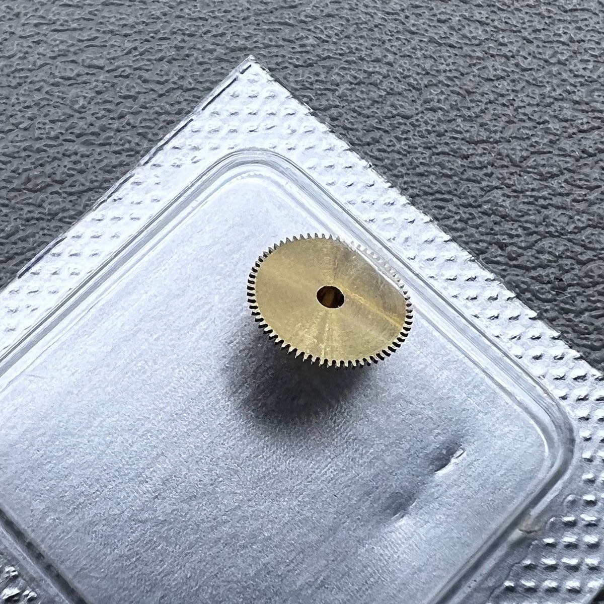 Precision Hour Wheel H7 (2.4mm) for Swiss ETA 2824 Watch Movement, durable and accurate.