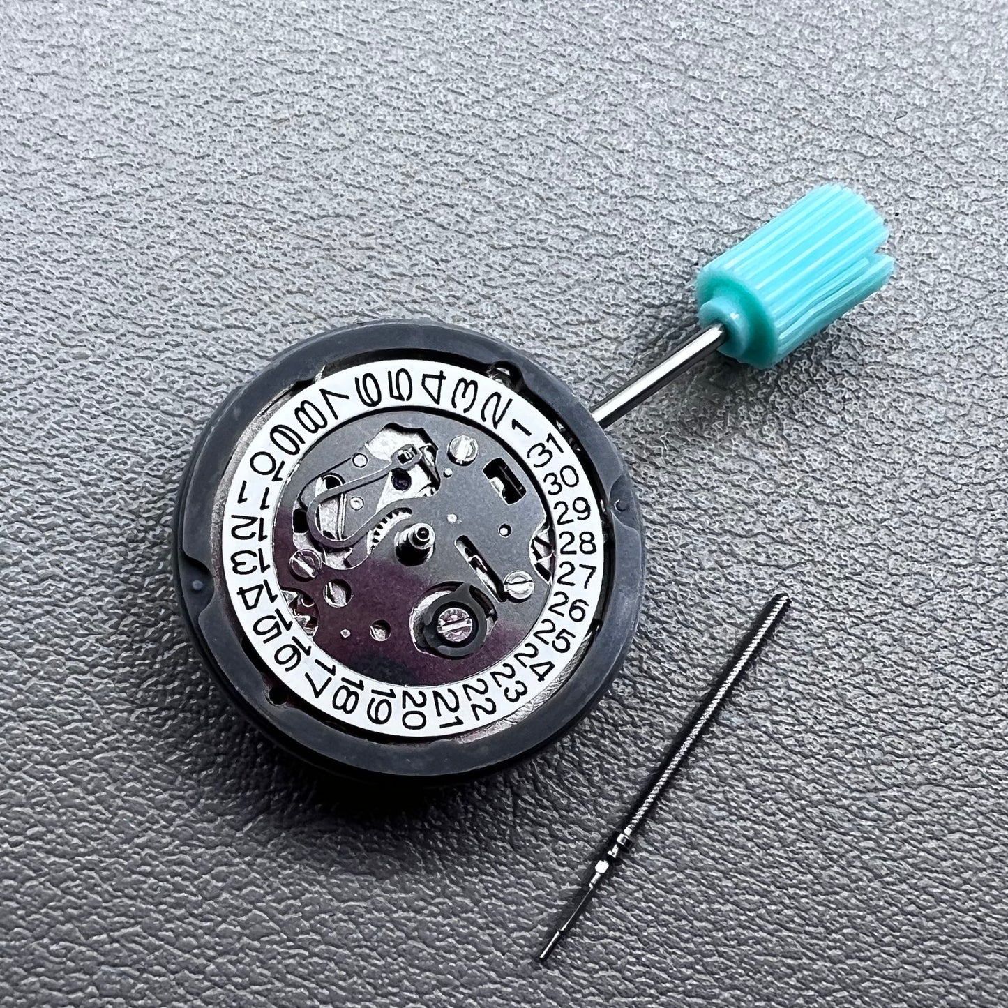 Japan Seiko SII NH05 NH05B Automatic Movement Single Calendar Date@3