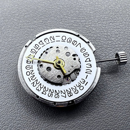 China Seagull ST6 GMT watch movement with double zone 4 hands for precise timekeeping in men's watches.