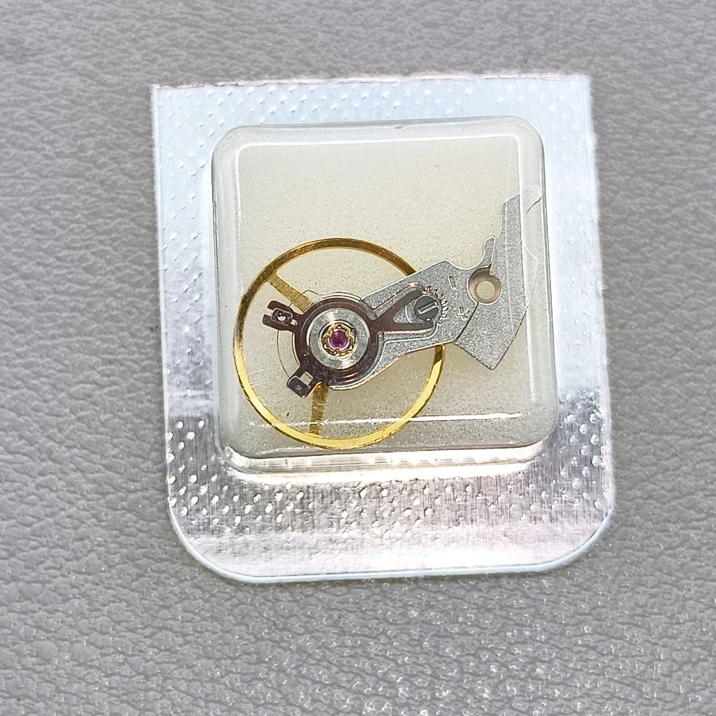 Replacement Silver Carved Complete Balance Wheel with Splint for ETA 2824 2834 2836