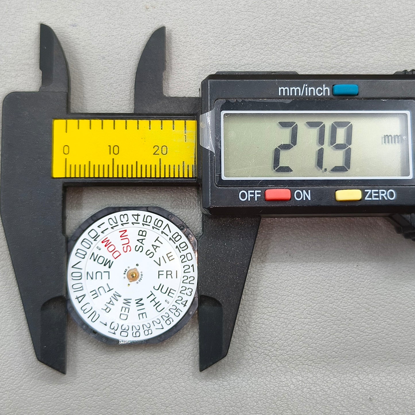 Japan Hattori Epson VX63 VX63E Watch Quartz Movement Date@3