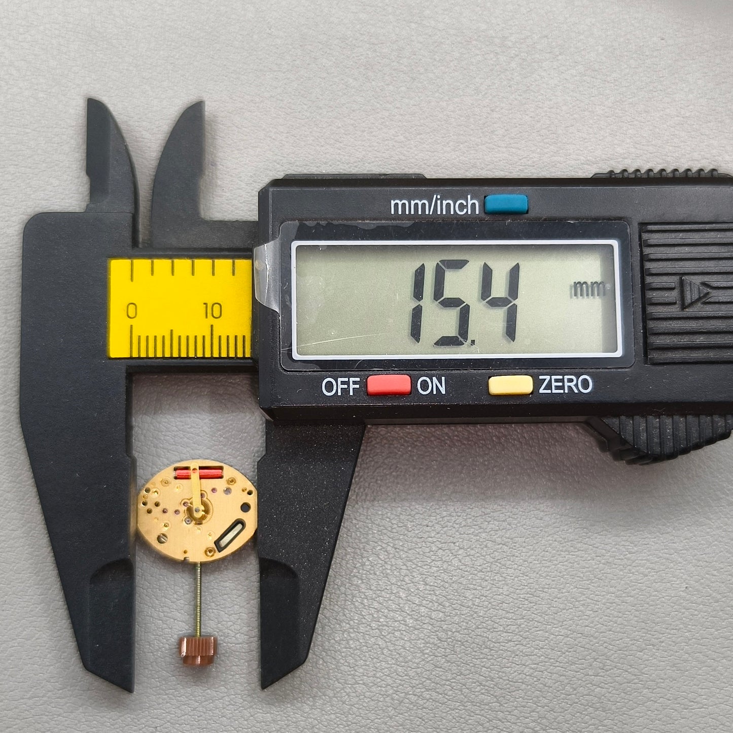 Swiss ETA 980.153 Watch Quartz 2 Hands Movement Small Second@6