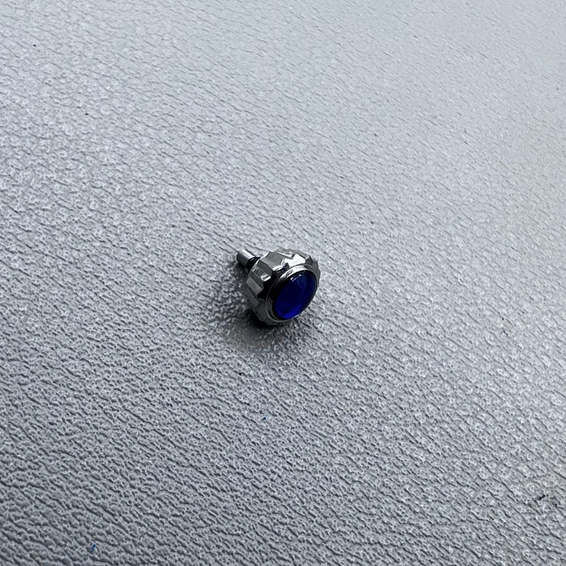 Silver watch crown for Seiko 7D48A quartz movement, original Japan replacement part.