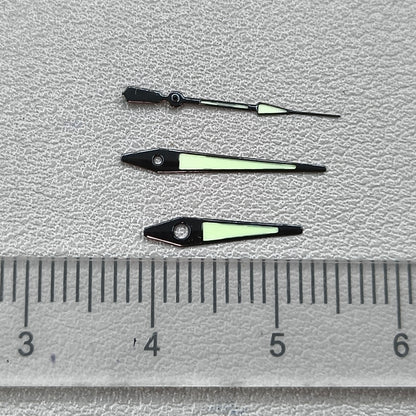 2 Sets Black Trim Arrow Shape Green Luminous Watch Hands for ISA 2331