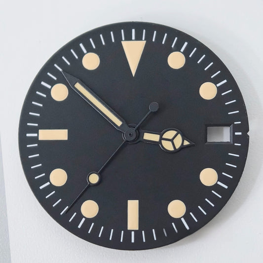 Vintage watch dial with calendar, green lume, and black trim hands, compatible with NH34 NH35 movements.