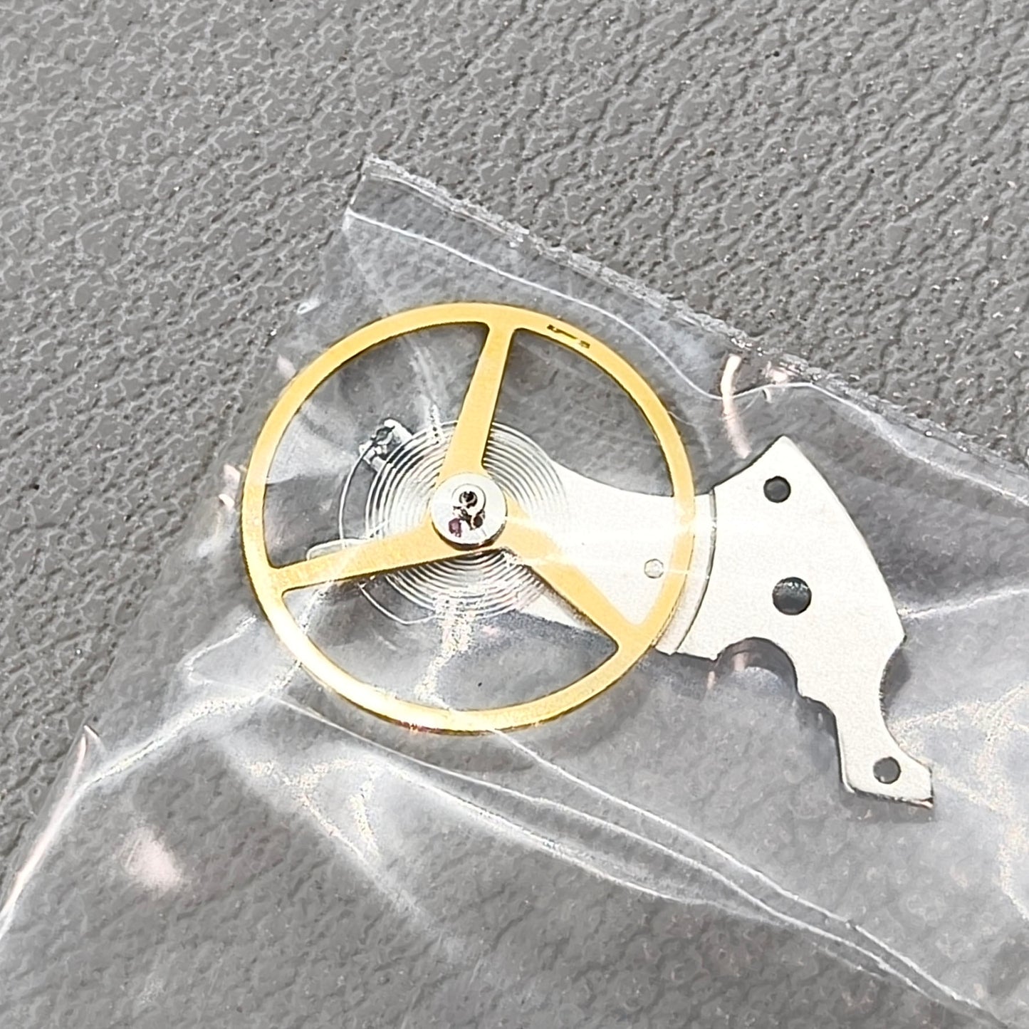 Replacement Complete Balance Wheel with Splint for SW200-1 SW220/SW240/SW260