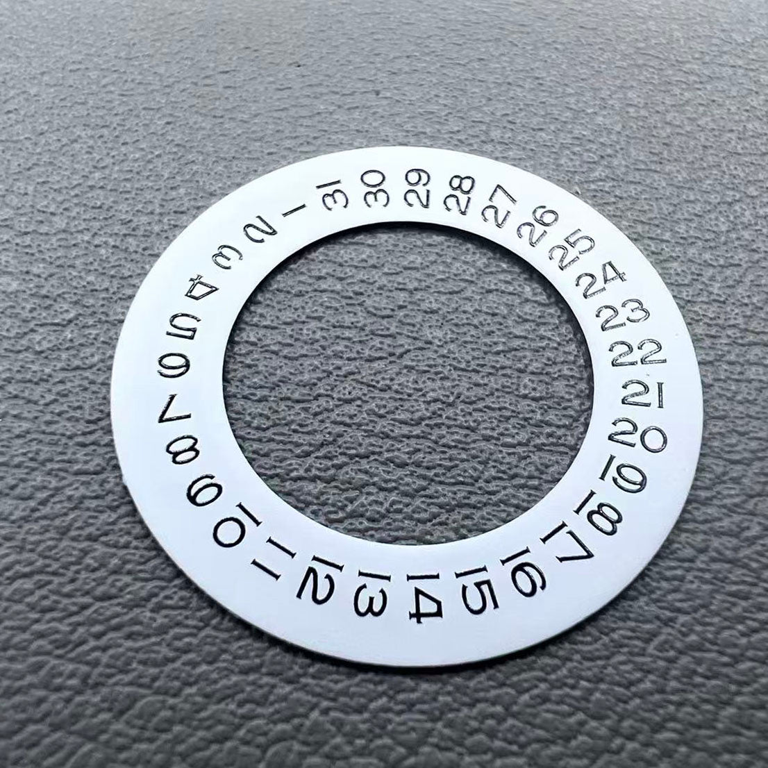 Thicken date disk wheel overlay for Seagull Tianjin 2824 movement, durable watch accessory replacement.
