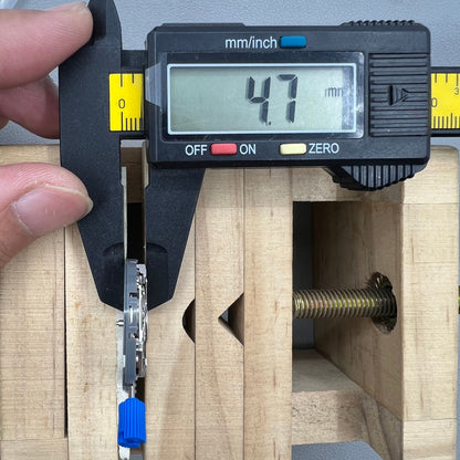 Japanisches NH36 Automatikwerk mit mechanischem Datum, Krone bei 3 Uhr, Pr�zisionsuhrwerkszubeh�r.