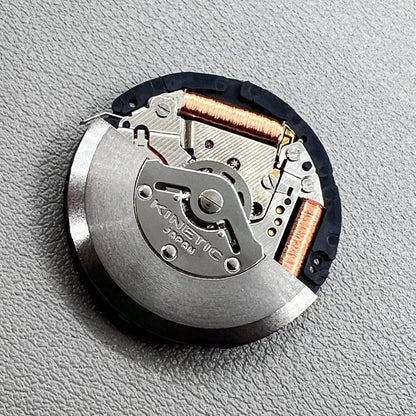 Seiko Japan 5M82A quartz watch movement for precise timekeeping and reliability.