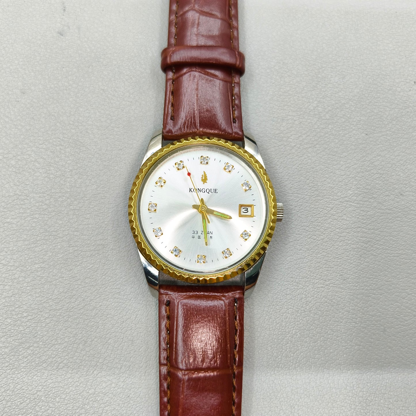 37mm Peacock Manual Mechanical Watch 33 Jews Golden Dial Single Calendar