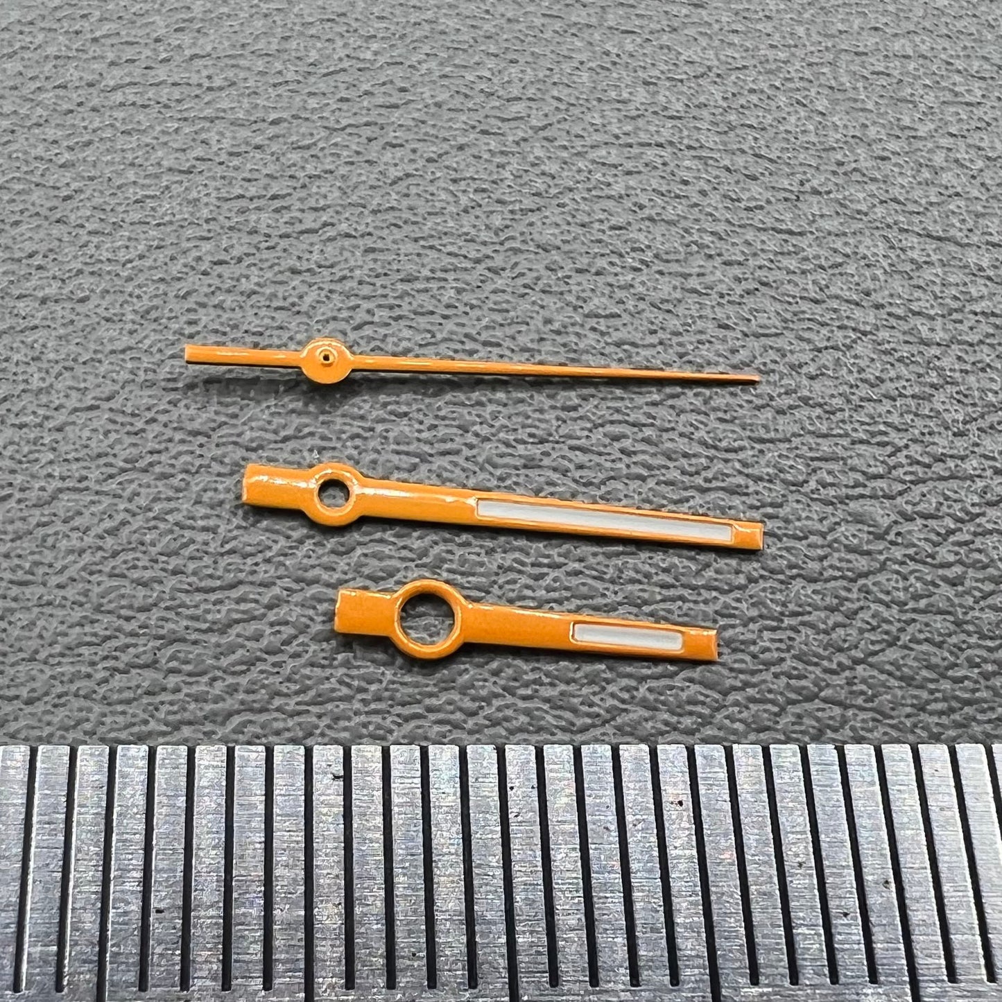 Set of yellow trim lume watch hands for NH34/35/36/38/39 movements, perfect for precise timekeeping.