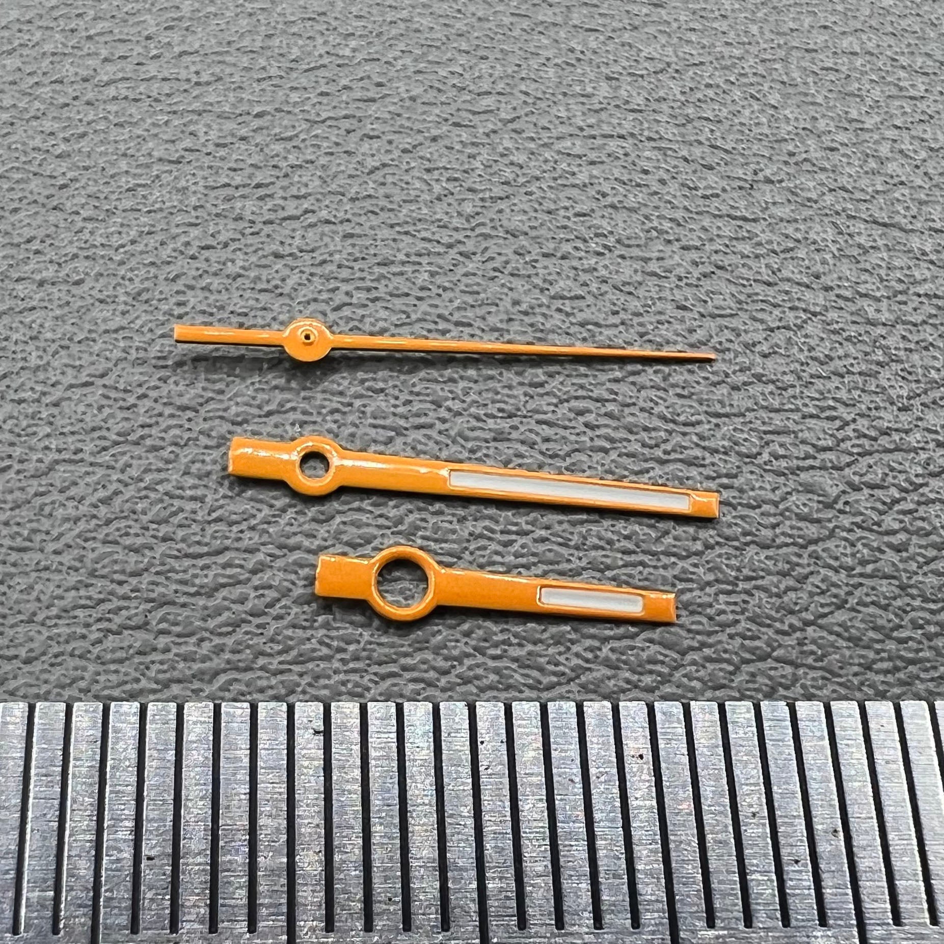 Set of yellow trim lume watch hands for NH34/35/36/38/39 movements, perfect for precise timekeeping.