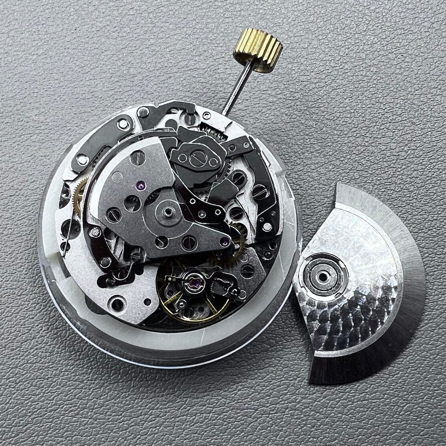 Dandong 7750 Mechanical Movement No Calendar Small Second@3/6/9