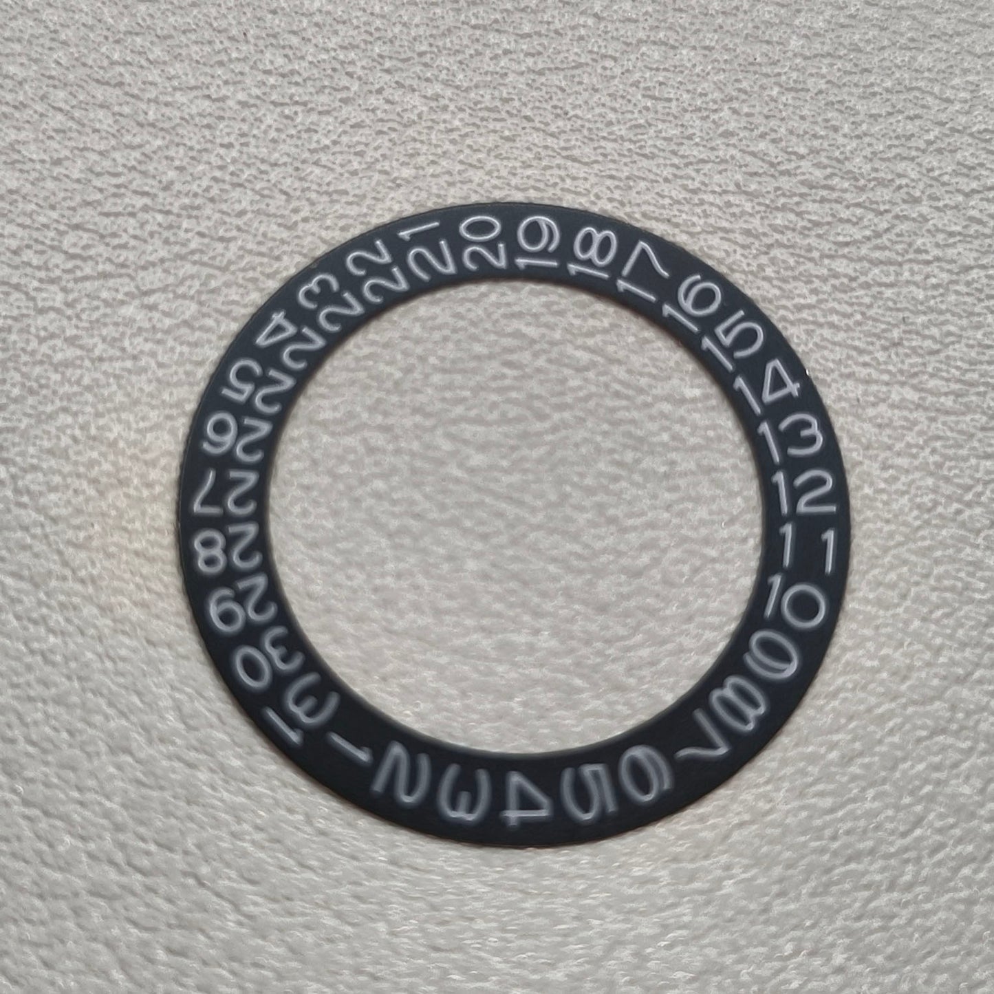 2 PIECES Black Background Grey Character Date Disk Wheel for NH35 NH36 Date@3