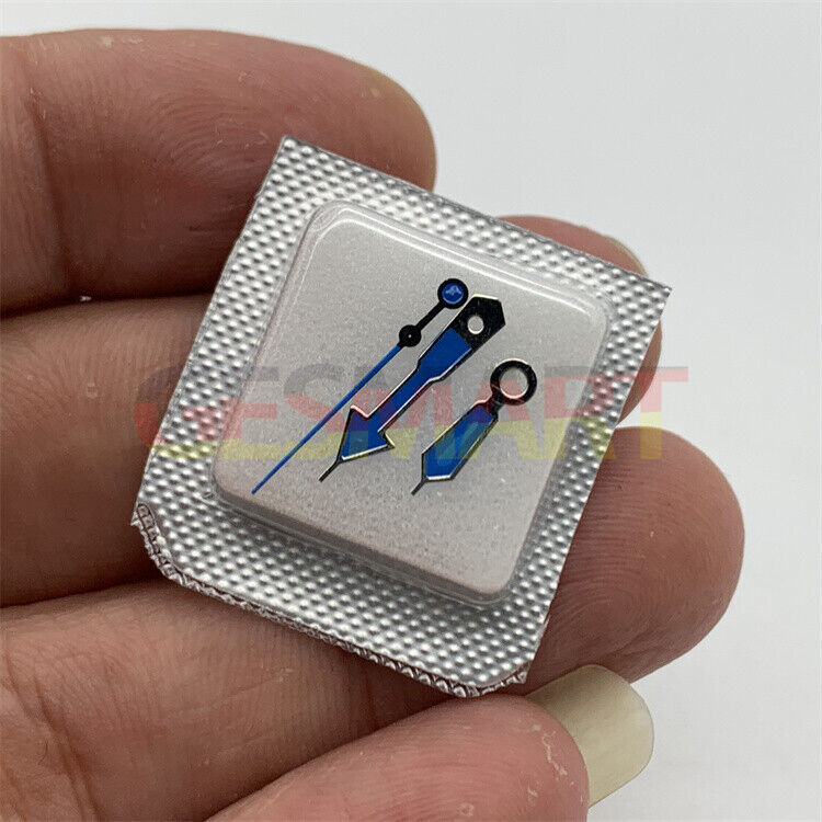 Green luminous arrow-shaped watch hands set, compatible with Miyota NH35/NH36 movements for precise timekeeping.