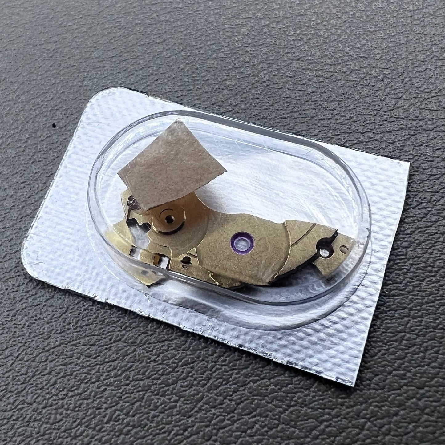 Watch splint replacement for SW200 movement, durable fit for precise mechanical watch repair.