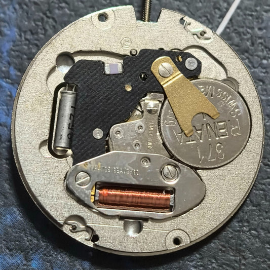 FE France Ebauche 7220-22 quartz watch movement with day, date display, and crown at 4 o?clock position.