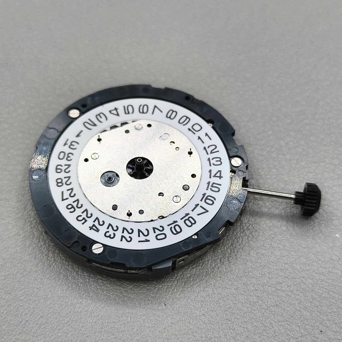 Japan Miyota 6S30 Quartz Movement Small Second @2@6@10 Date@4