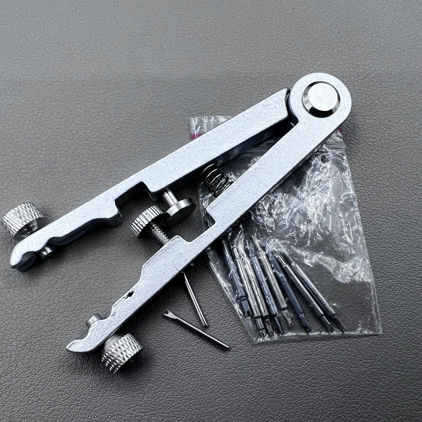 Bracelet spring bar plier remover with 8 pins for watch strap repair by BG 6825