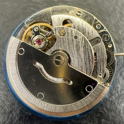 Tianjin 2813 mechanical watch movement with single calendar and three hands, China made, precise craftsmanship.