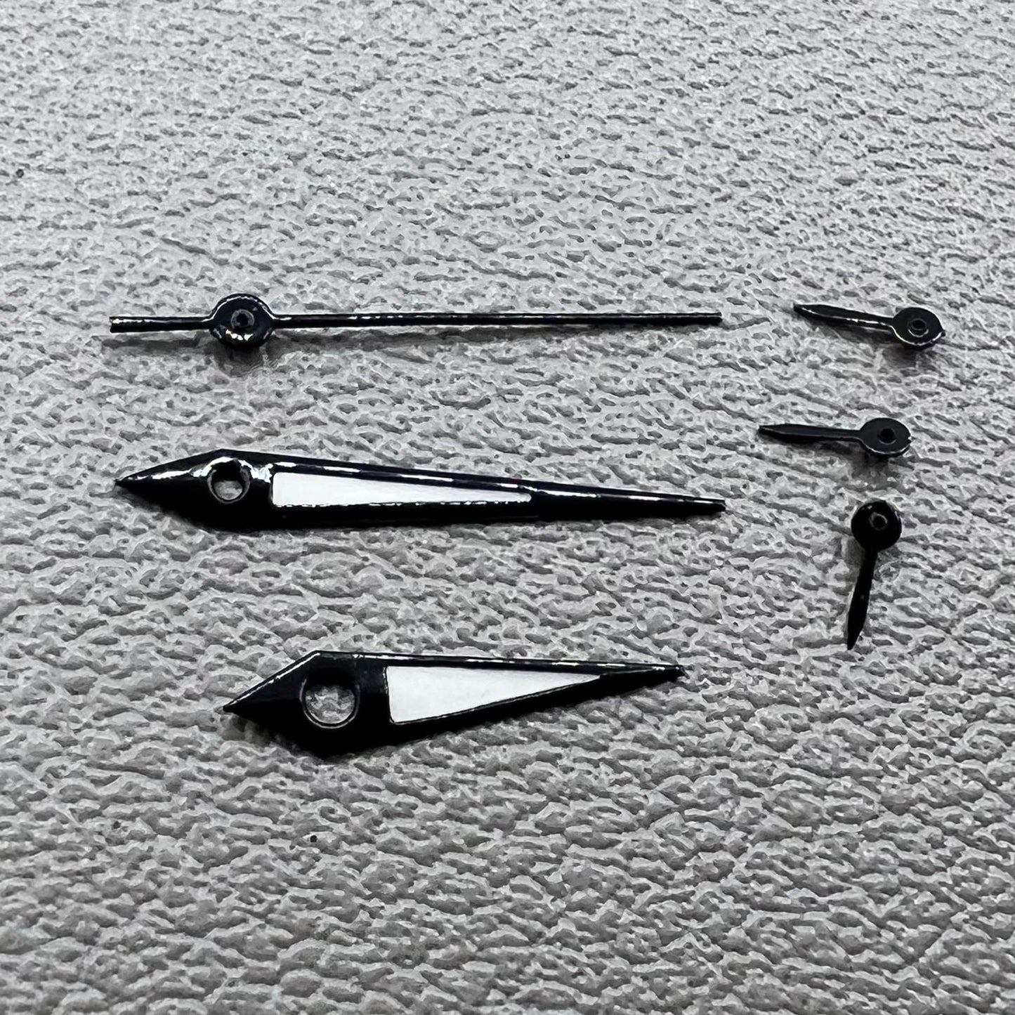 Black arrow-shaped watch hands with trim, compatible with Epson VX3J VX9J VX7J VX3N VX9N VX42,.