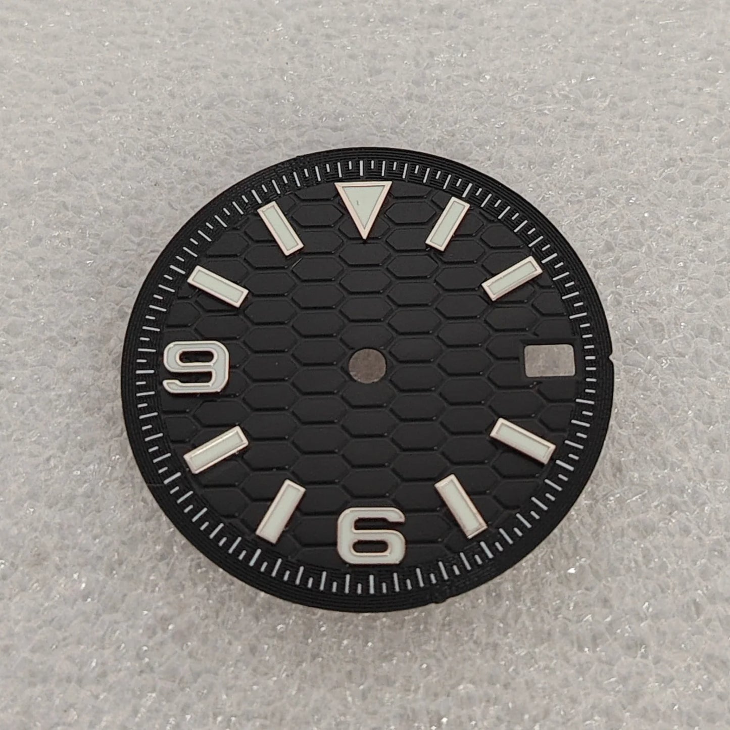 28.5mm Watch Dial and Watch Hands Silvery Nail Scale Green Luminous for NH35