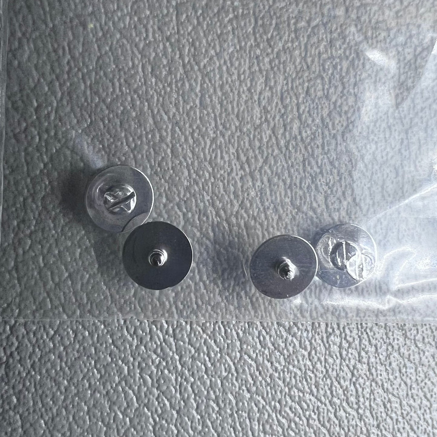 Set of 5 original screws for ETA C07.111 ratchet wheel, ensuring secure watch movement assembly.