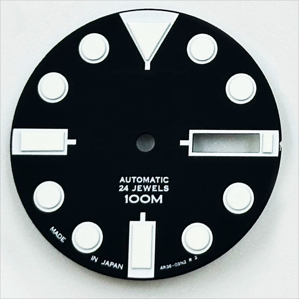 28.5mm Black Modified Datejust Diving Green Luminous Dial, compatible with NH35 NH36 movement, elegant watch accessory.