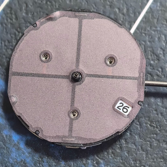In Japan hergestelltes Citizen H504 Quarzuhrwerk, Eco-Drive-Datum bei 4 Solaruhrteil