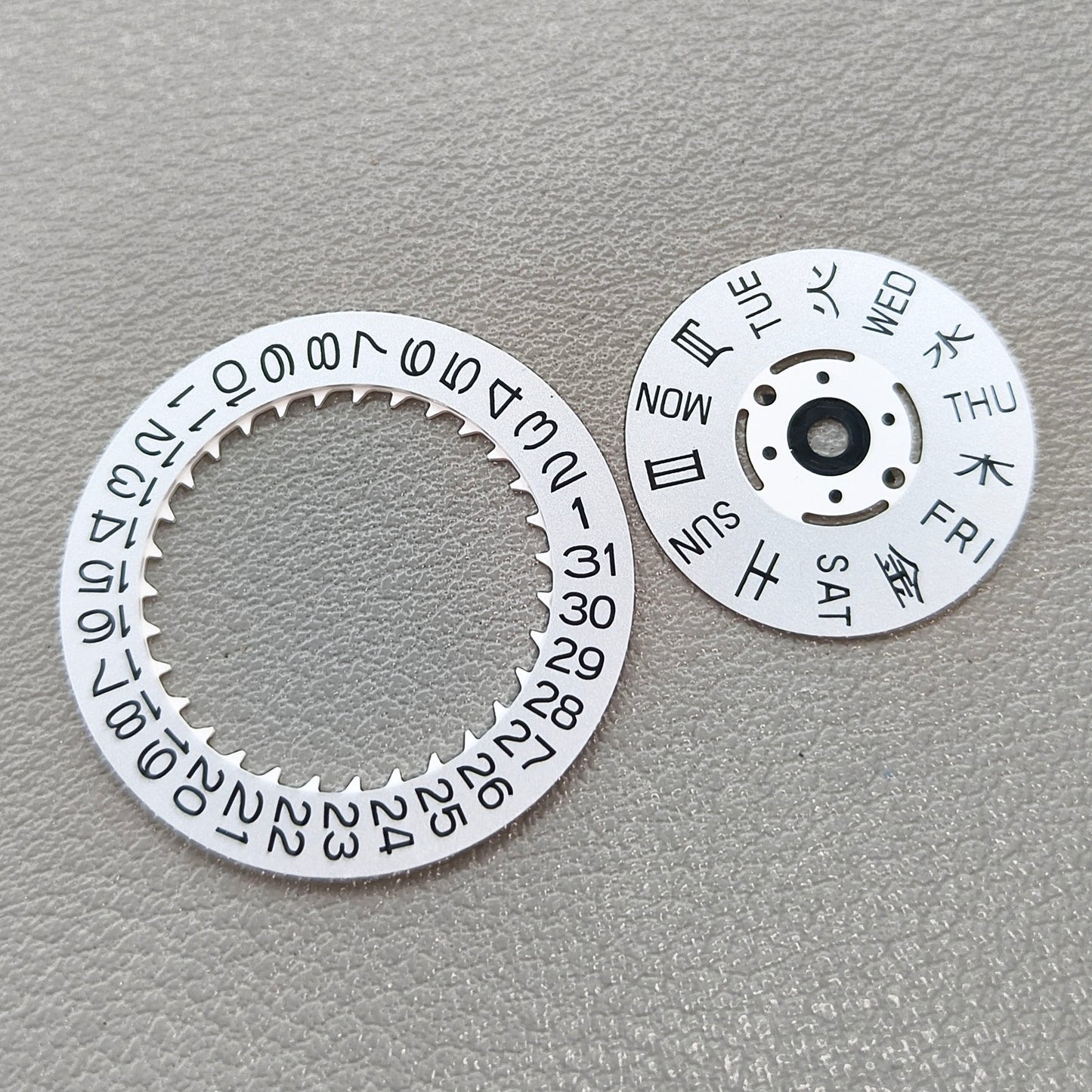 Silver Original Font Date Disk Wheel for NH36 Movement Crown Position@3