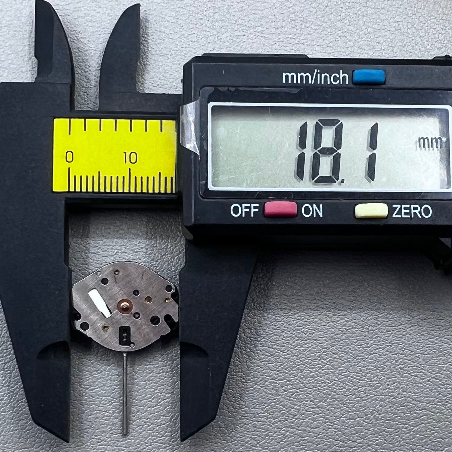 Japan Epson Y127E Watch Quartz Movement 3 Hands