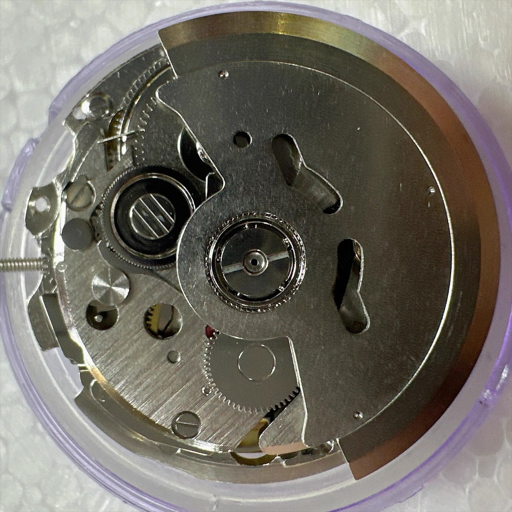 Hangzhou 2565 automatic mechanical watch movement, China-made, replacement for NH35, precise and durable.