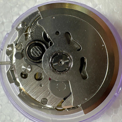 Hangzhou 2565 automatic mechanical watch movement, China-made, replacement for NH35, precise and durable.