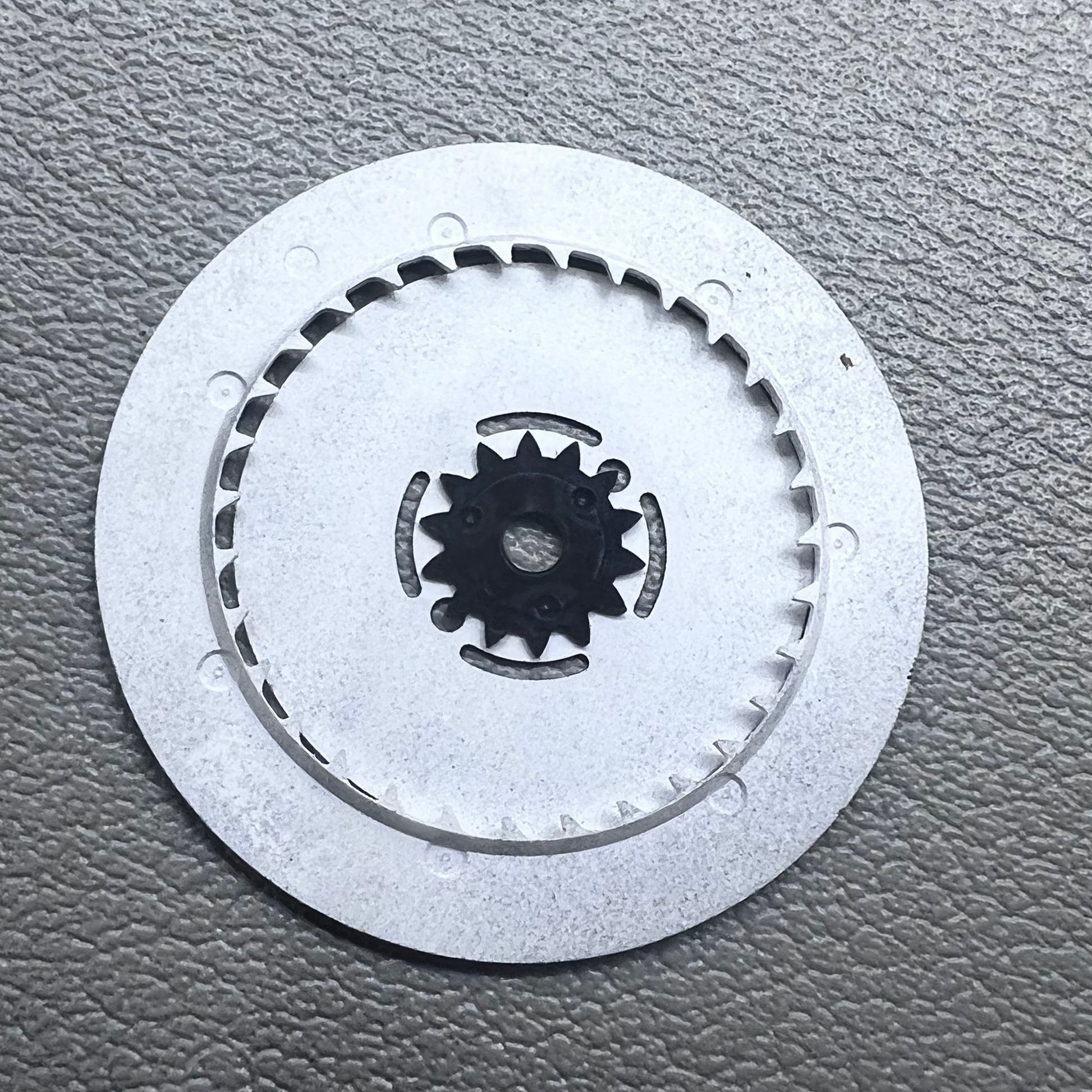 Green lume date and week disk wheels for NH36 movement at 3.0 position