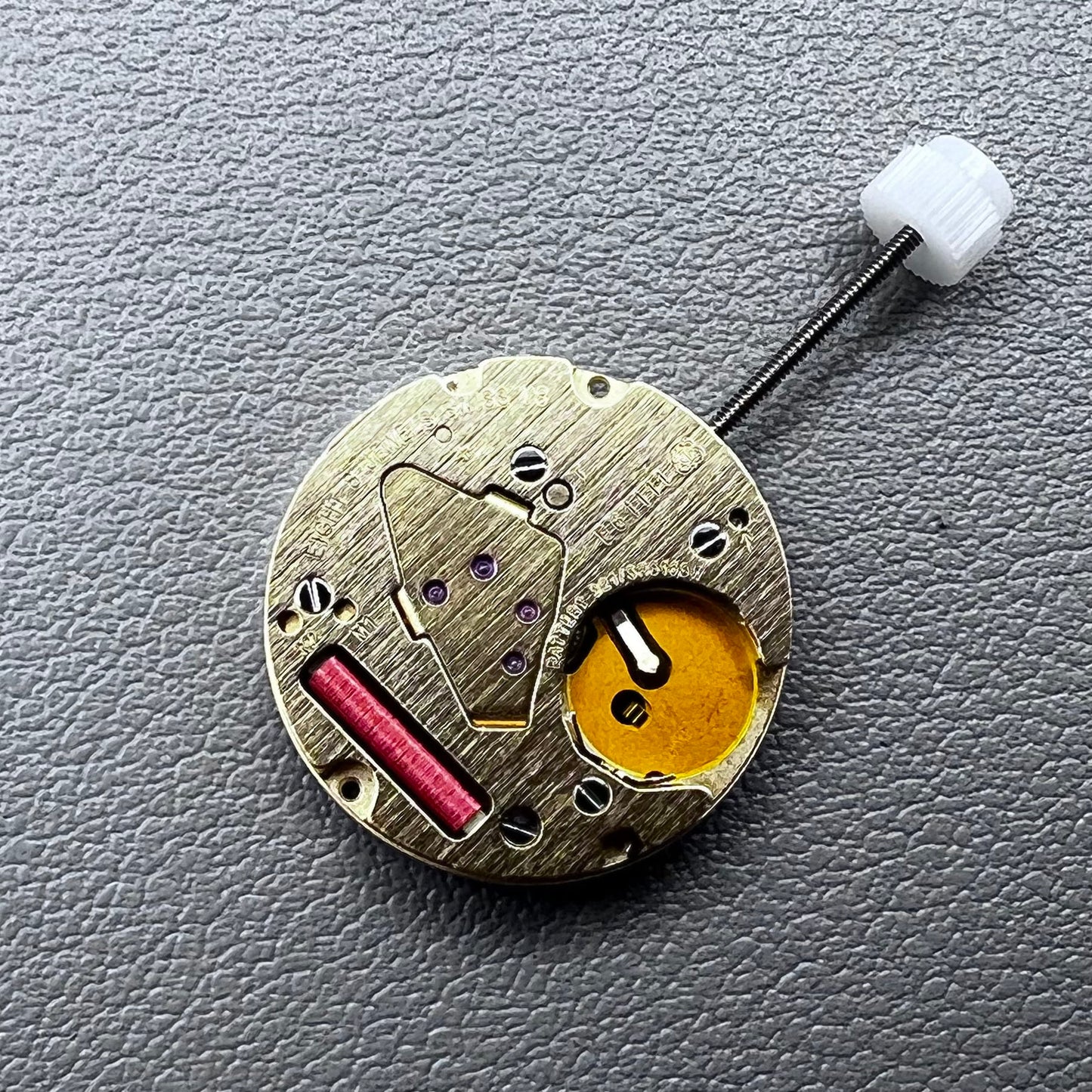 Swiss ETA E61.111 quartz watch movement with date at 3, replacement for 256.111 models, precision timing.