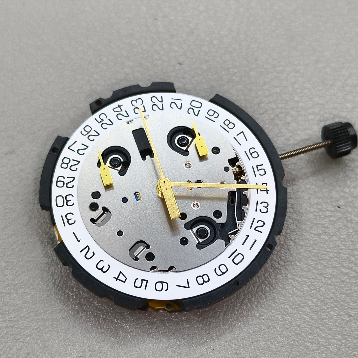 Swiss ETA G10.211 Watch Quartz Movement 3 Hands Date@4