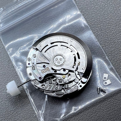 China 4130 Mechanical Movement No Calendar 6 Hands Daytona Blue Hairspring