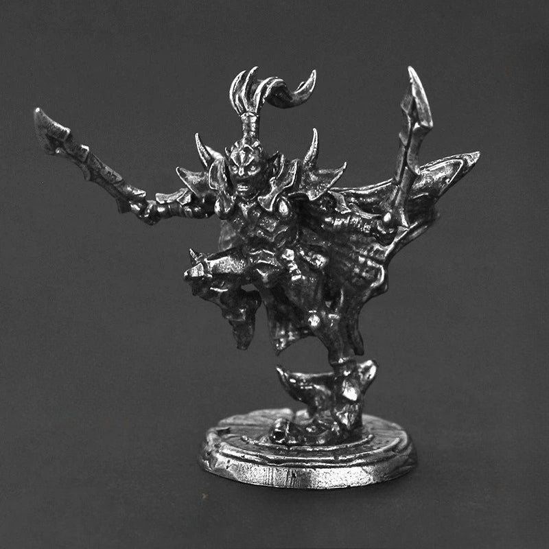 Ashen Dual Blade General Copper Figurine White Bronze Fantasy Wargame 202-6