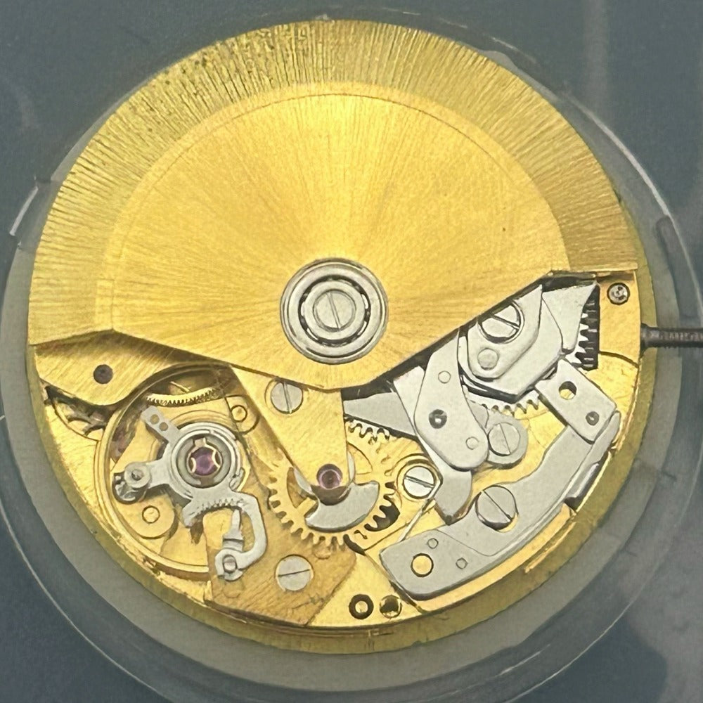 Golden Dandong 7750 mechanical watch accessory with small second subdials at 3, 6, and 9 o'clock positions.