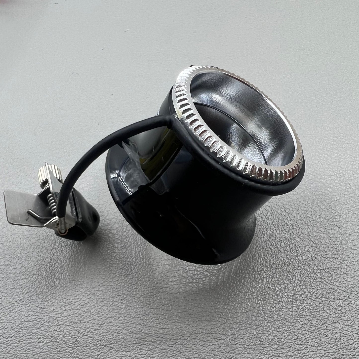 Bergeon Swiss 7913 Brillenlupe mit 5 fach Vergrößerung und Clip für Brillen